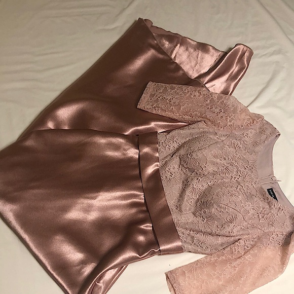 satin maxi prom dress. - Picture 2 of 5